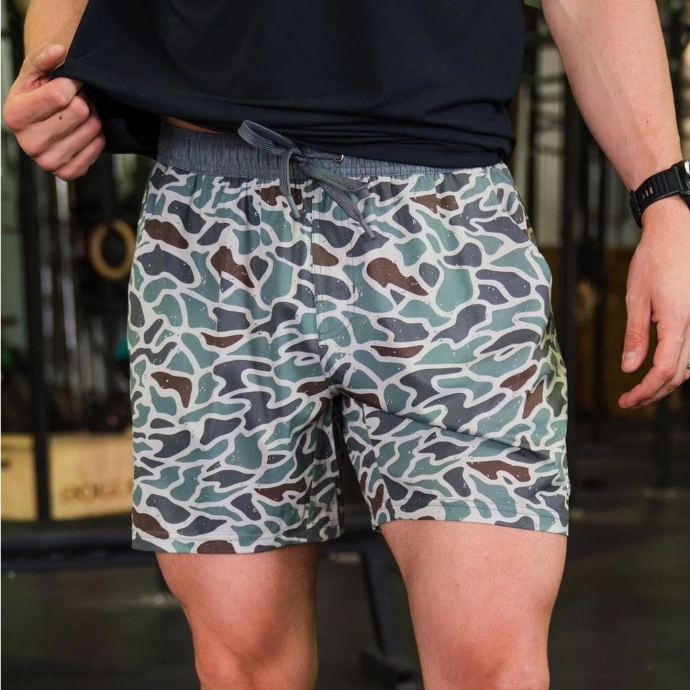 Burlebo Athletic Short Swim Trunks - Retro Duck Camo - Grey Liner 💗